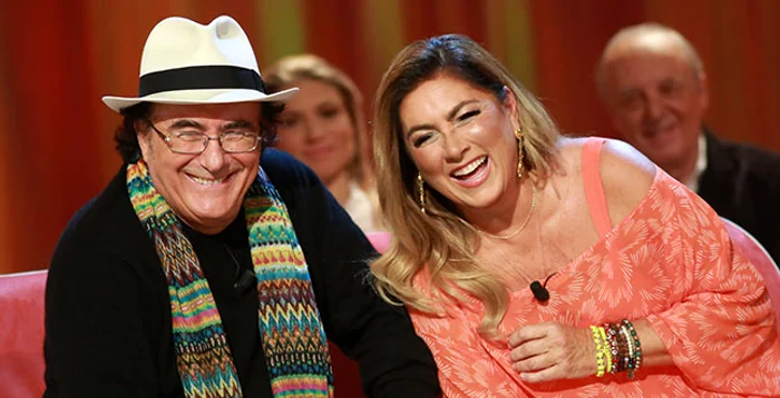Nu mai e îndoială că sunt împreună pe scenă şi în viaţă, după cum s-au comportat într-un show la Romina Power şi Al Bano, show la Canale 5Foto: captură video