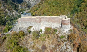 Cetatea Poienari fotografiata din drona FOTO CJ Arges (2) png