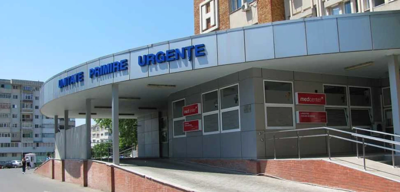Victima a fost transportată la Spitalul Județean 