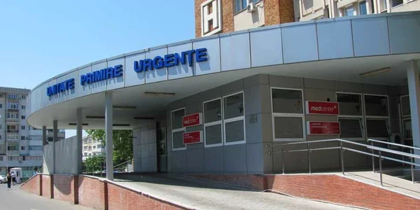 Victima a fost transportată la Spitalul Județean 