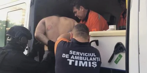 Lepa în ambulanţă