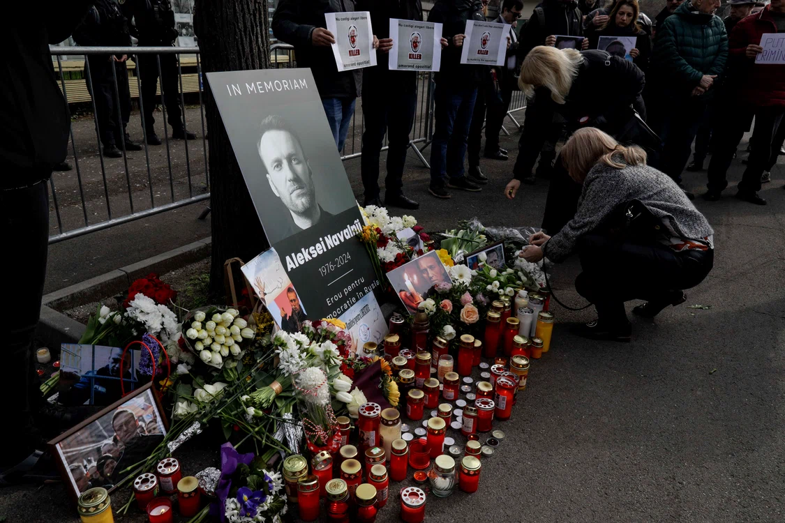 Şi la Bucureşti au fost aprinse lumânări pentru Alexei Navalnîi, FOTOInquam Photos / Octav Ganea