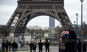 turnul eiffel jpeg