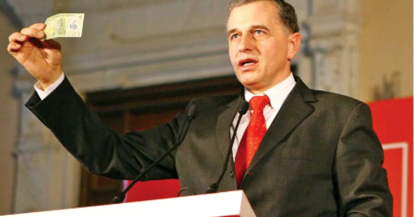 Mircea Geoană ar putea fi nevoit să explice cum  a cheltuit banii partidului  