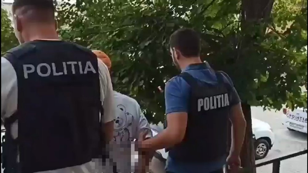 Un bărbat înarmat până în dinți și-a amenințat fosta soție, în Caracal. Omul a tras focuri de armă