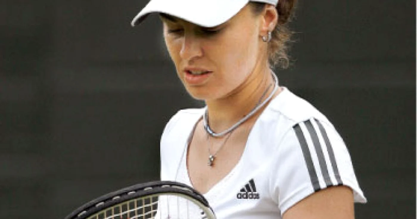 Hingis ar putea reveni în circuit