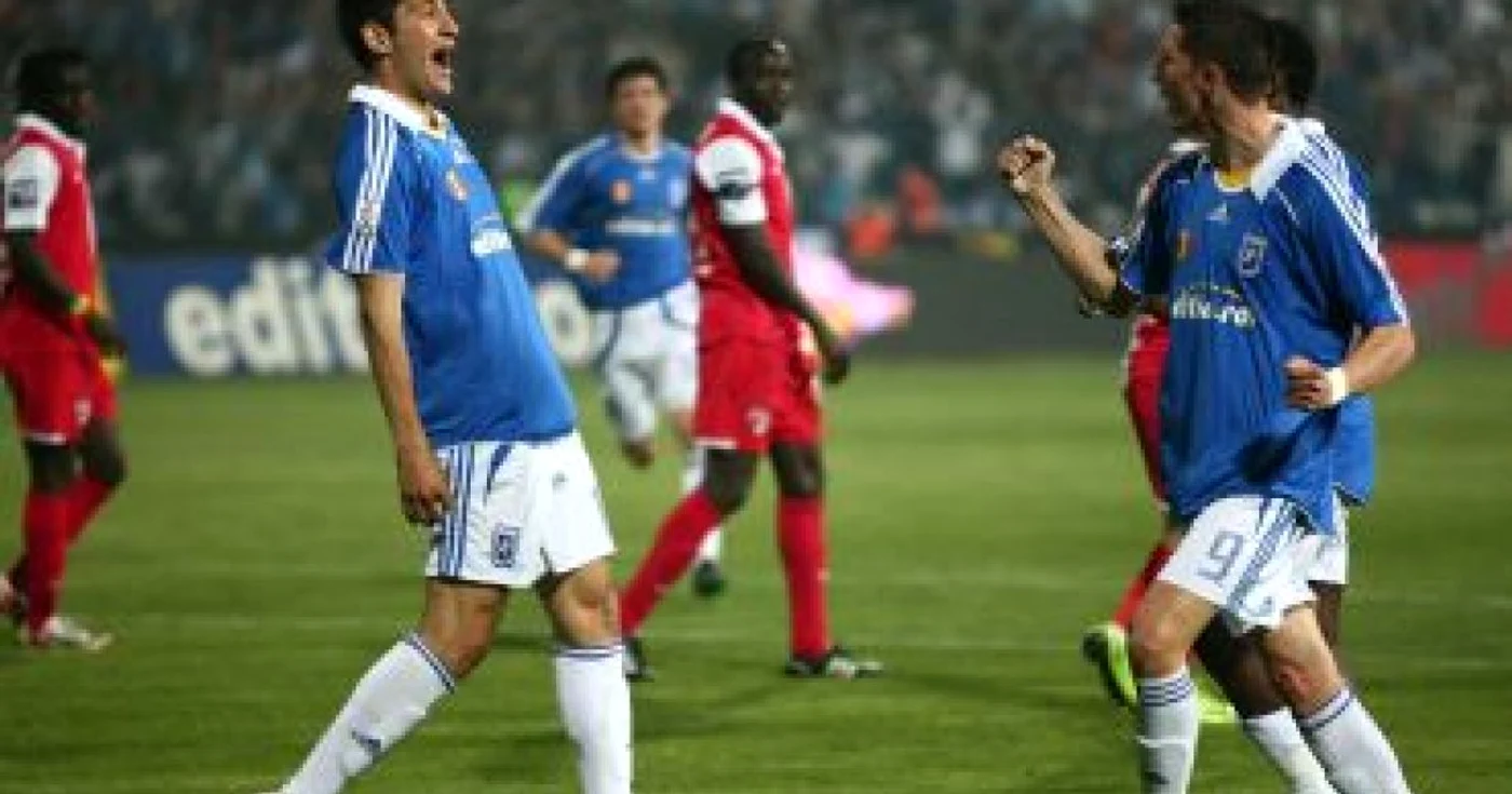 Florin şi Mihai Costea au fost recompensaţi pentru activitatea din 2009