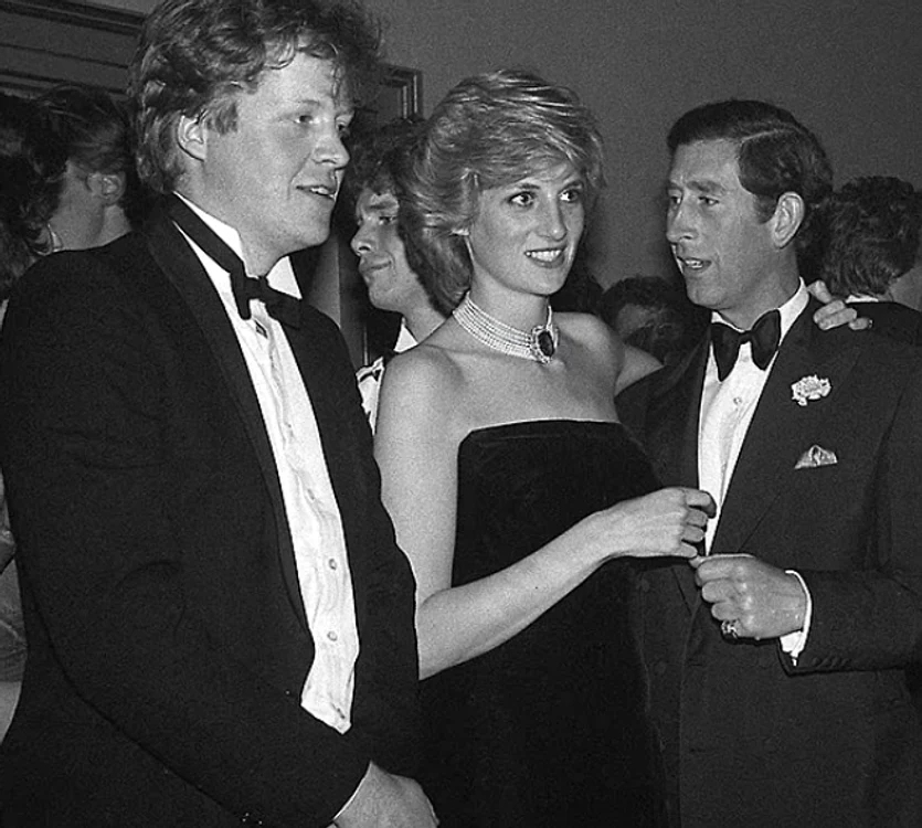Contele, Diana și Charles la petrecerea aniversară de 21 de ani a contelui, în 1985