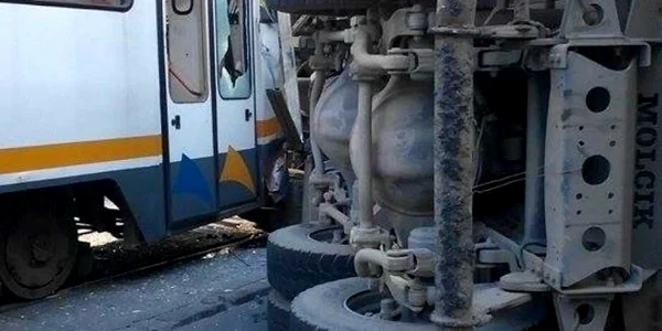 accident tramvai camion foti isu