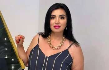 adriana bahmuteanu facebook jpeg