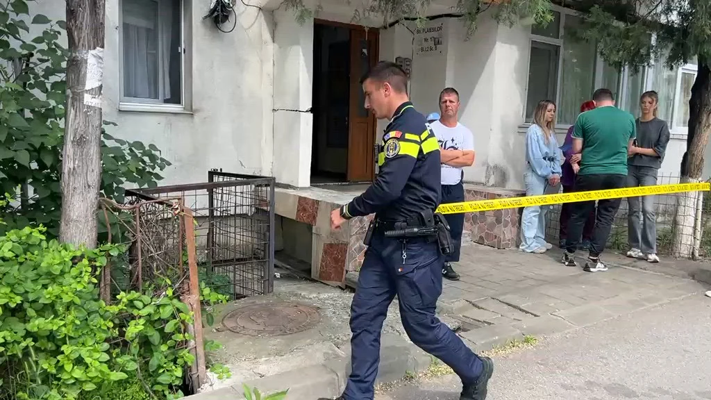Femeie găsită înjunghiată în apartamentul său din Iași. Ce le-a spus apropiaților înainte de crimă
