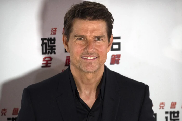 
    Tom Cruise a urmat cursurile Seminarului Teologic din Cincinnati, Ohio până când a fost mutat de părinți  