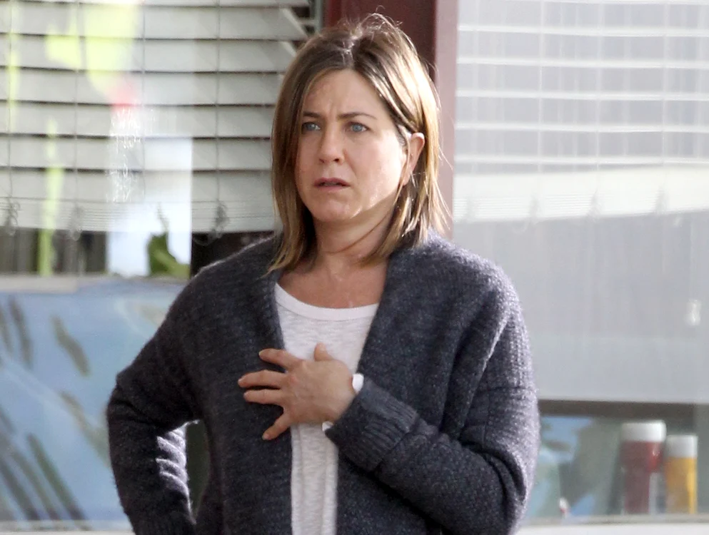 Jennifer Aniston s-a simţit foarte bine fără machiaj, la filmări
