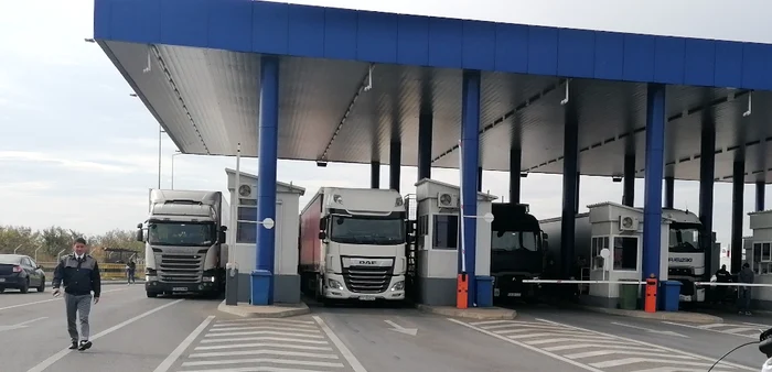 Prin calafat trec zilnic, în medie, 1.000 camioane FOTO: Alina Mitran