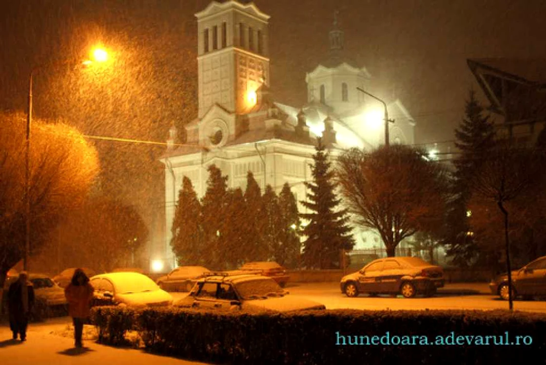 Deva sub zăpadă. Foto: D. Guţă.