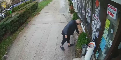 IMAGINI CAMERA SUPRAVEGHERE mp4 thumbnail png