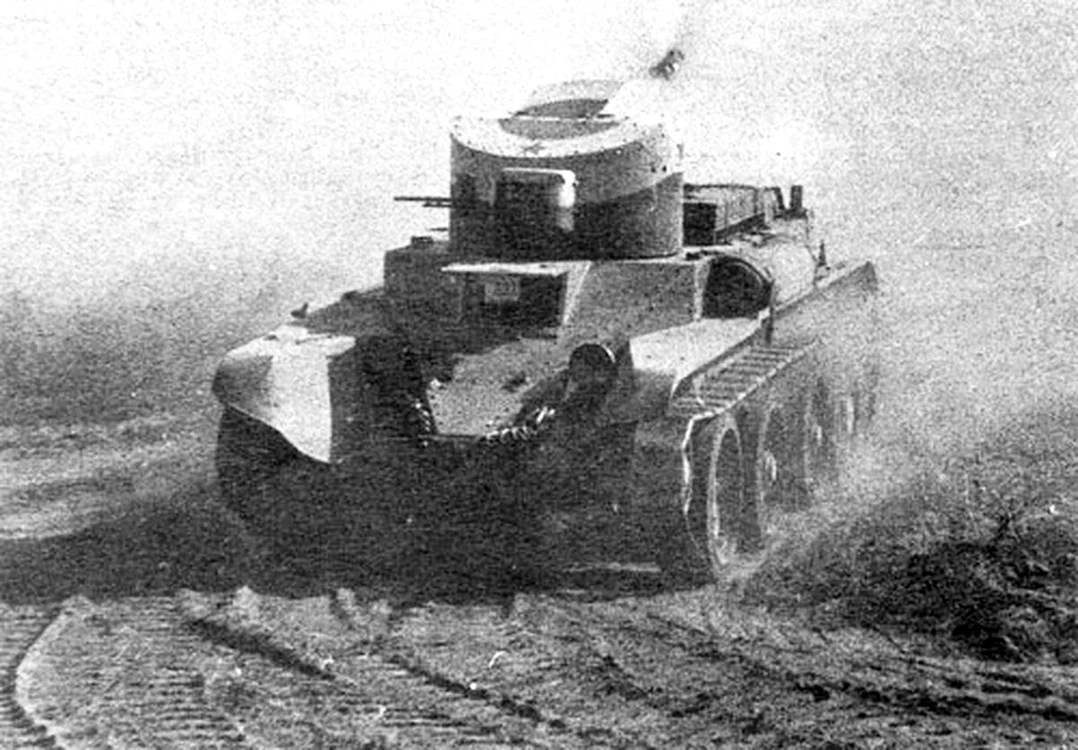 Tanc BT-2 (© Wikimedia Commons)
