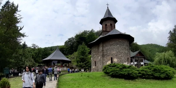 manastirea prislop foto daniel guta adevarul