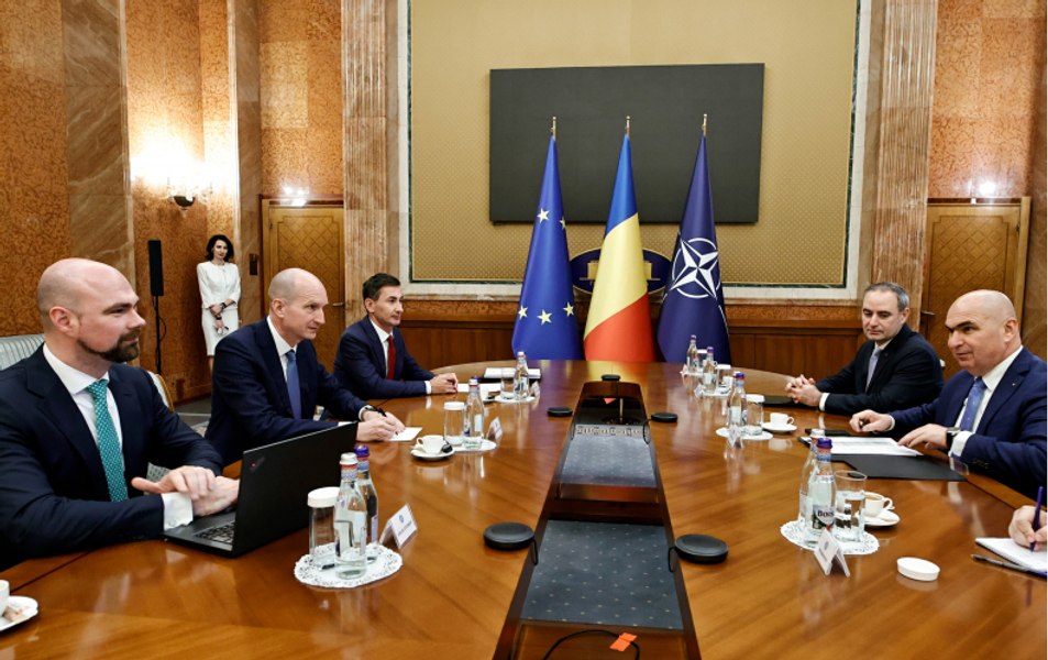 Bolojan s-a întâlnit cu reprezentanții agenției de rating Standard & Poor's. Discuțiile au vizat măsurile fiscale
