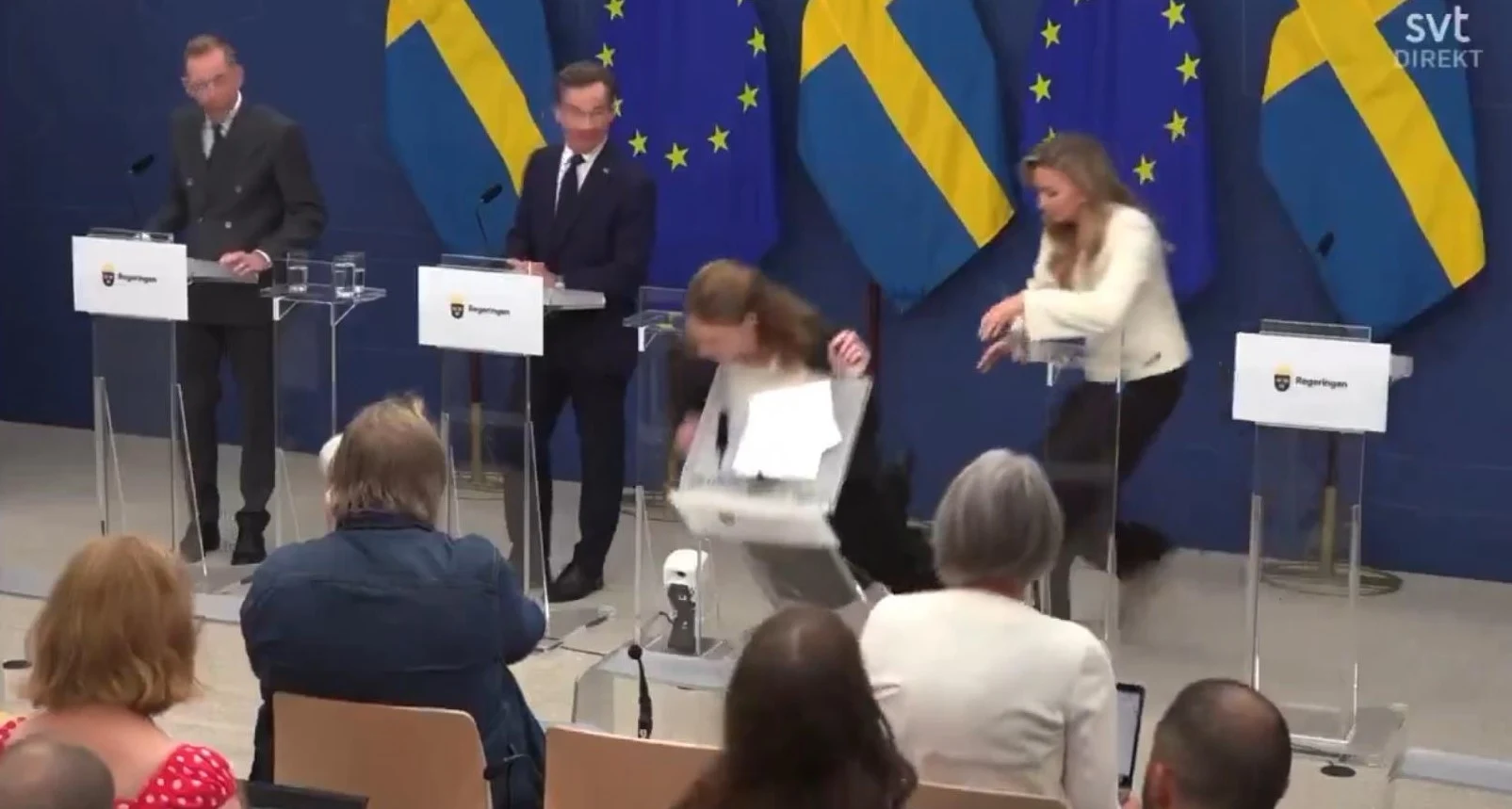 Ministrul suedez al Sănătății a leșinat pe scenă, în timpul unei conferințe de presă. Imaginile au fost transmise în direct