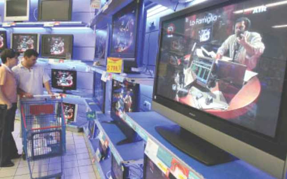 Până să cumpărăm un televizor, ne gândim de trei ori