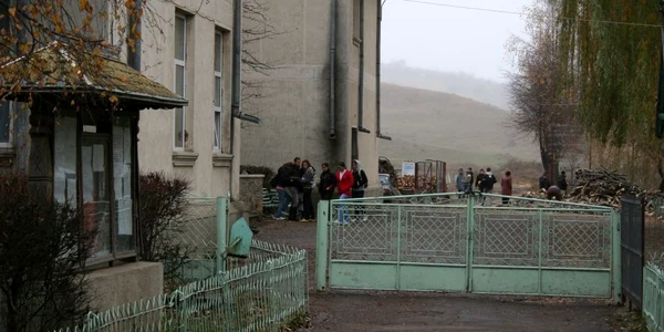 Cele mai proaste şcoli sunt cele din mediul rural unde jumătate dintre elevi sunt sub nota 5