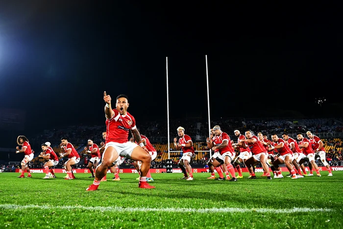 
    Sipi Tau este executat înaintea fiecărui meci al echipei de rugby din TongaFoto: Guliver / GettyImages  