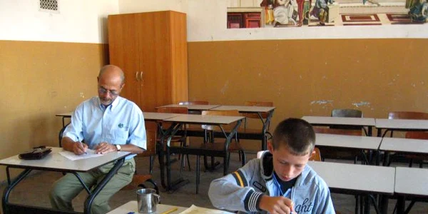 Elevii de la Liceul de Artă stau fără voia lor într-o vacanţă prelungită
