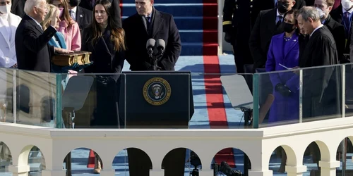 Joe Biden depune juramantul la Capitoliu 20 ianuarie 2020 FOTO EPA-EFE