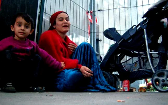 Cerşetori pe străzile londoneze FOTO: mediafax