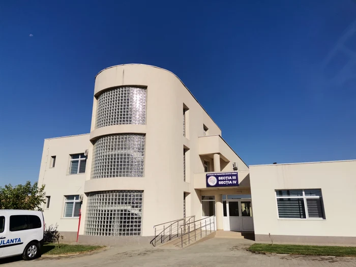 Clădirea în acre vor funcționa cele două secții noi a fost construită de al zero FOTO: A. Mitran
