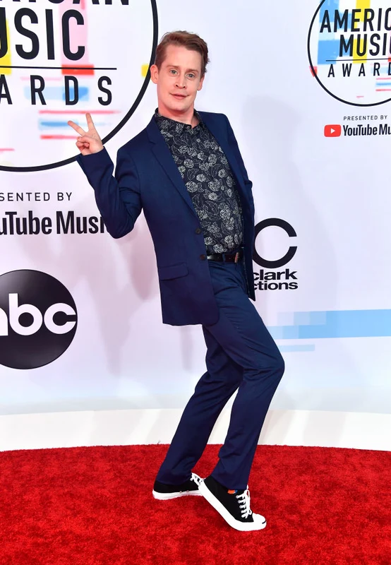 2 macaulay culkin gettyimages 1048368200 jpg jpeg