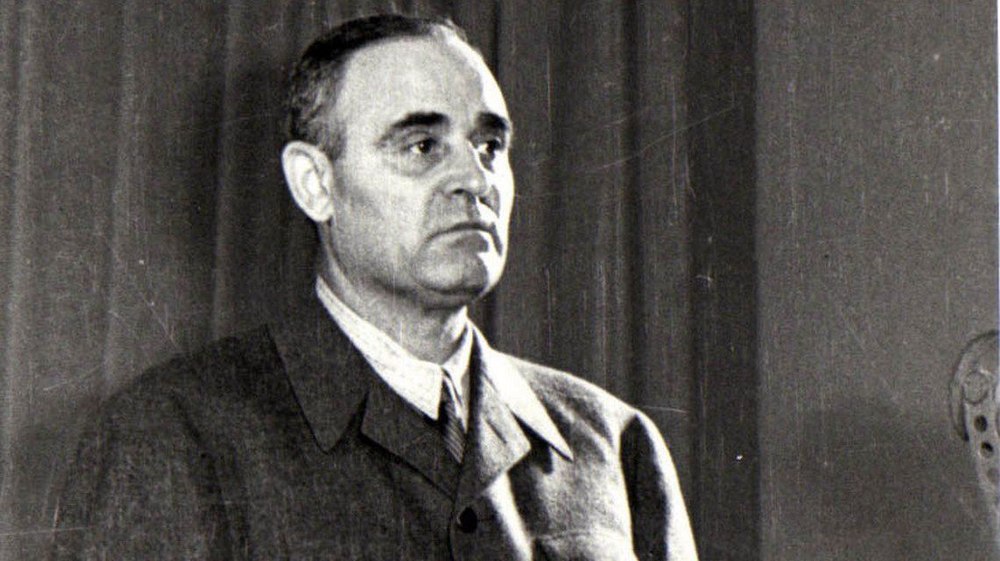 Cum a ajuns un zilier sărman să se scalde în lux. Povestea lui Gheorghe Gheroghiu-Dej, primul lider comunist al României