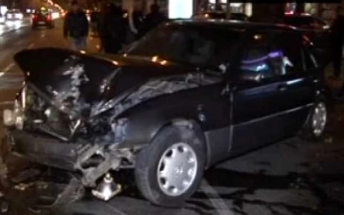 Accidentul s-a produs ieri seară, la intersecţia
bulevardului Ştefan cel Mare cu strada Tighina FOTO: captură PublikaTV