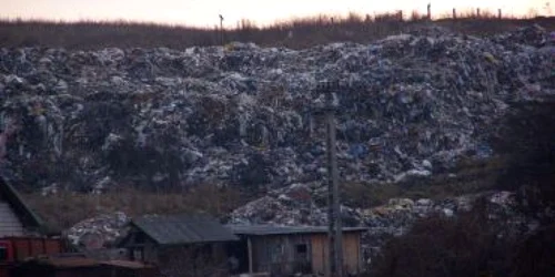 Bistriţa:Gropile de gunoi închise, monitorizate cu GPS