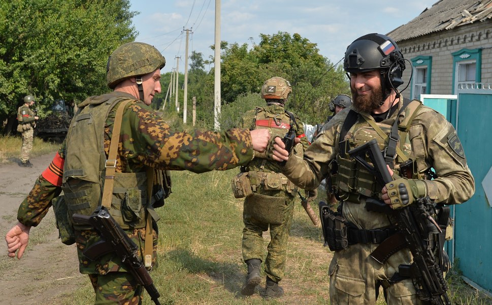 Rusia a învățat din greșeli costisitoare și schimbă tactica câmpului de luptă