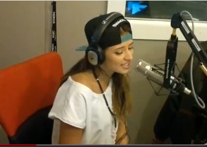 Antonia a făcut un live cover