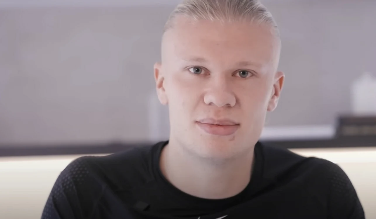 Erling Haaland a avut prima sa apariție pe canalul lui (FOTO: Youtube)