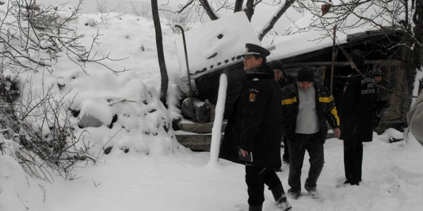 Grupa operativă de la ISU Buzău evaluează pagubele la faţa locului