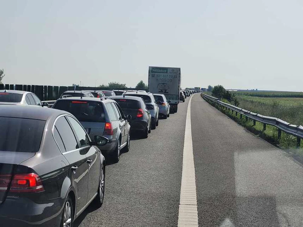 
    Aglomerație pe Autostrada A2foto: Facebook  