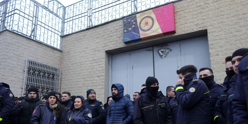 Membrii sindicatului SNPP protestează în fața Penitenciarului Rahova, în București. FOTO Inquam Photos / Octav Ganea