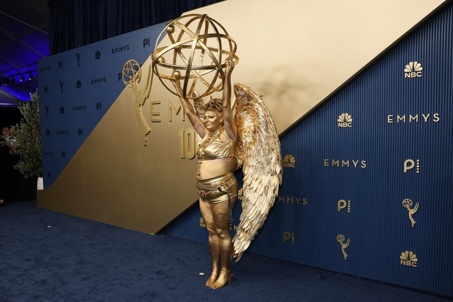 Dezastru vestimentar pe covorul roșu de la Emmy 2026. Shailene Woodley și Lisa Ann Walter, pe lista celor mai prost îmbrăcate