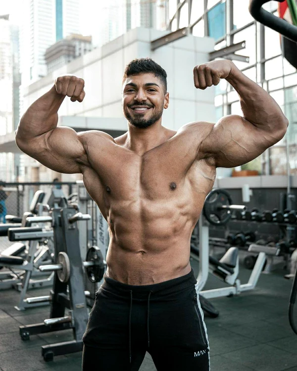 5 andrei deiu romanul ceu cei mai multi urmaritori pe instagram 4 jpg jpeg