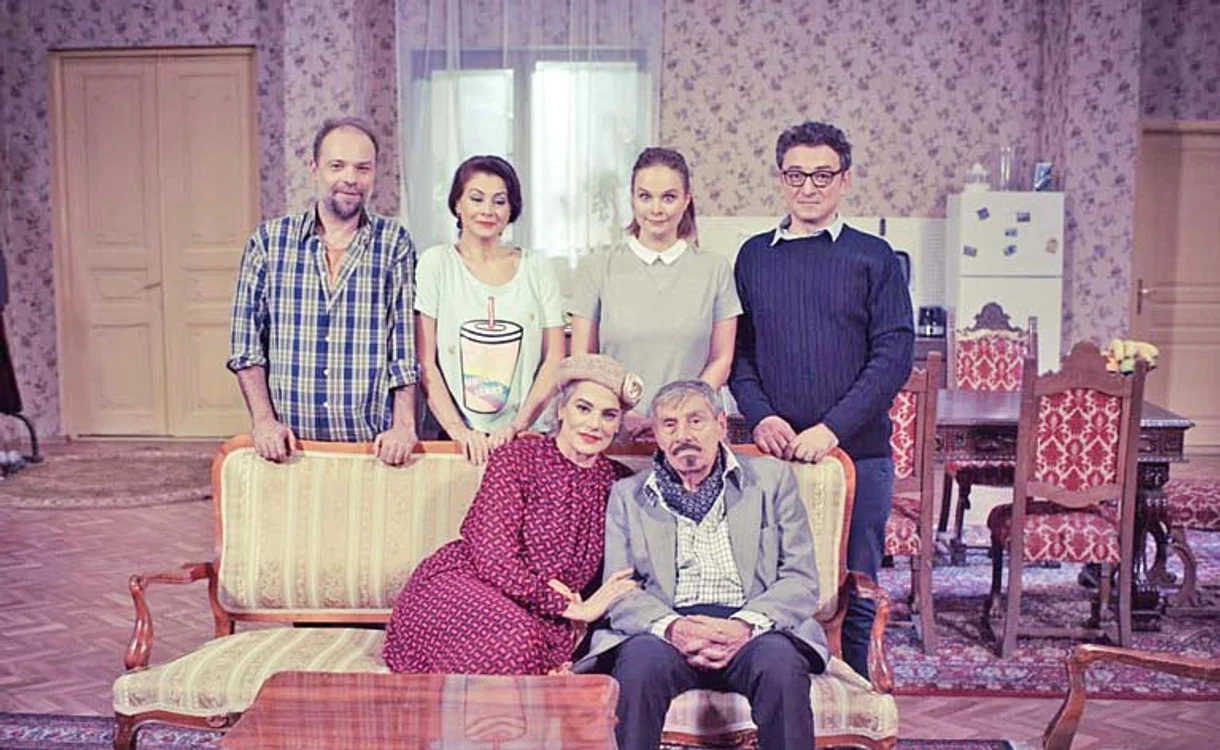 
    În “Primăverii” (TVR 2) o interpretează pe mătuşa Florina  