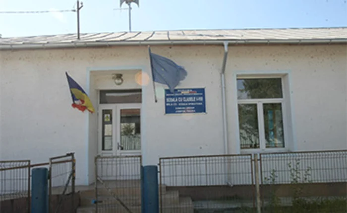 Şcoala din satul Mila 23, unde a învăţat viitorul canoistFoto: Mihai Ionescu