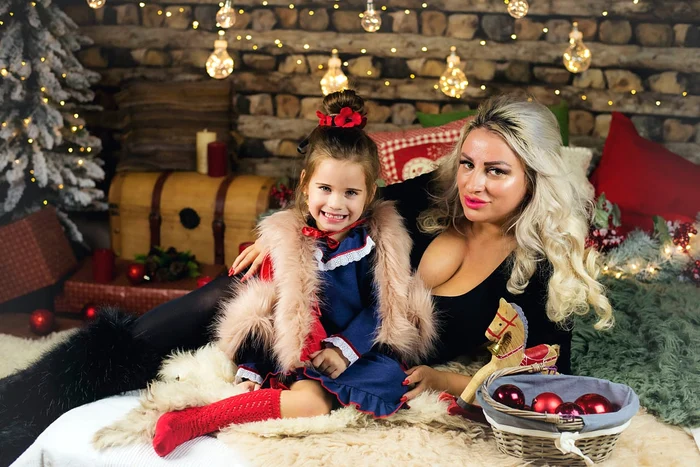 
    Cristina Şişcanu a fost mereu blamată pentru decizia de a-şi hrăni copilul chiar şi în public Foto:Arhivă personală  