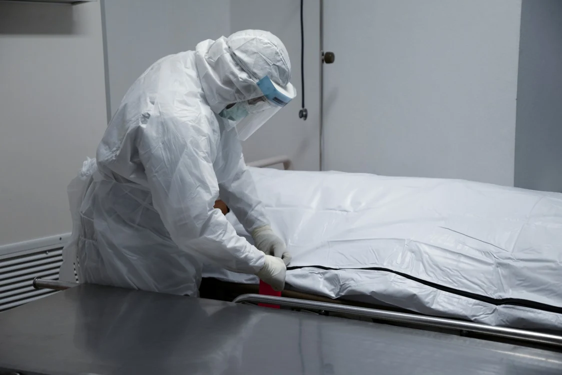 Sac cadavru decedat mort spital coronavirus covid FOTO Shutterstock