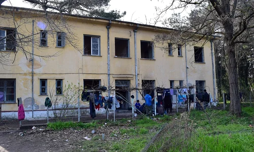 Tinerii sirieni fac parte dintr un grup care a decis să mențină ordinea în comunitatea de imigranți jpeg