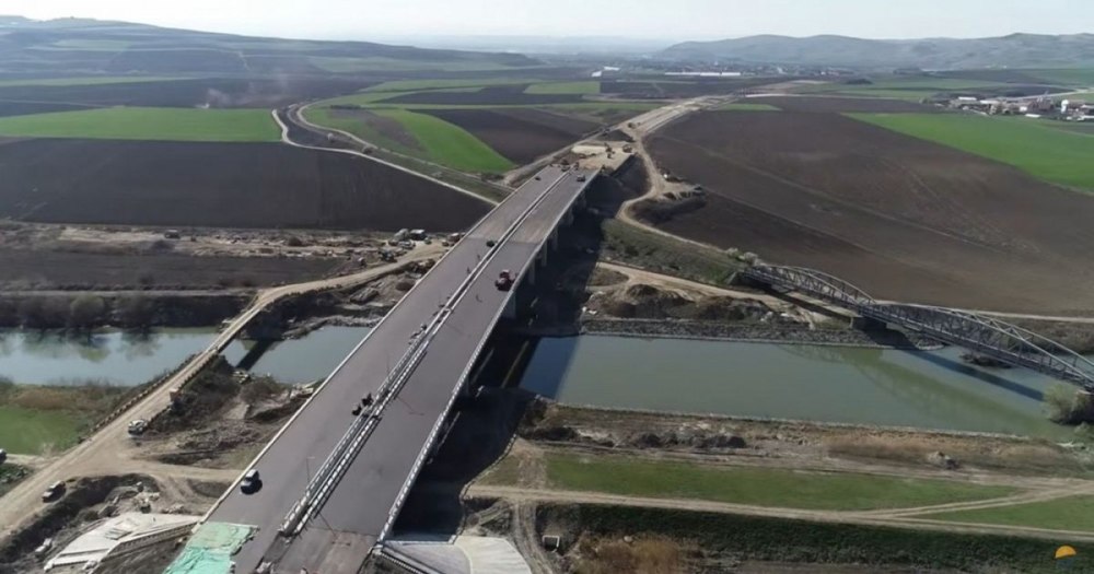 Sorin Grindeanu: Săptămâna viitoare se va putea circula pe noua secţiune a Autostrăzii Transilvania VIDEO
