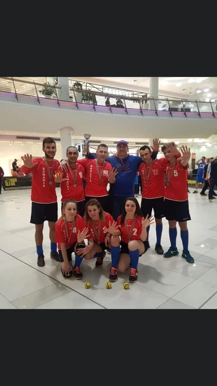 Ambiţia, tenacitatea şi performanţele sportive ale unei copile instituţionalizate: